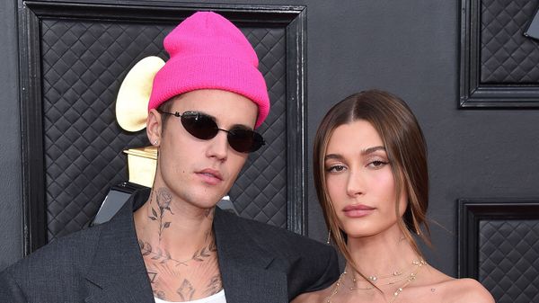 Hailey Bieber a-t-elle volé Justin Bieber à Selena Gomez ? Elle livre (enfin) sa vérité