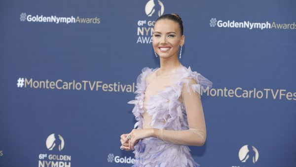 "Ma plus belle étoile" : Amandine Petit rend un hommage poignant à sa grand-mère, emportée par la maladie d’Alzheimer