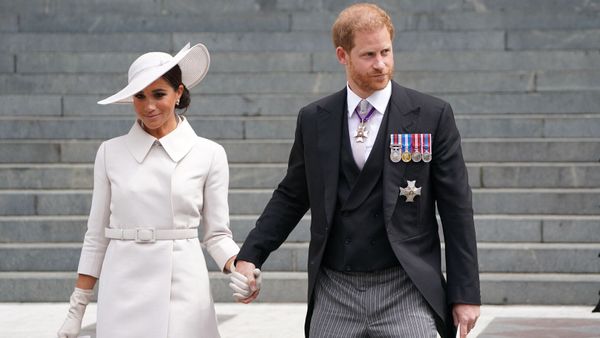 Meghan et Harry : la famille royale soupçonnée d’avoir acheté leur silence avec un joli chèque