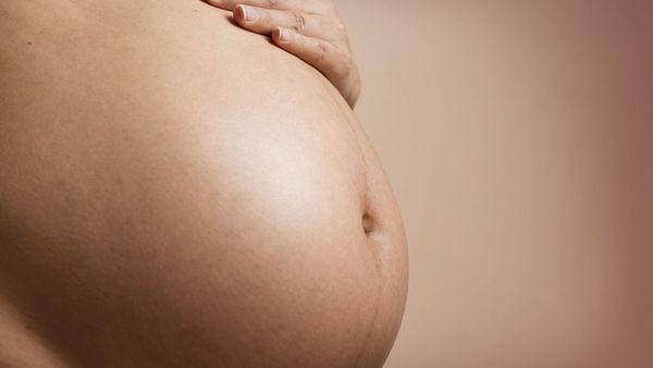 Un mois avant le terme de sa grossesse, elle fait une découverte surréaliste sur son enfant à naître