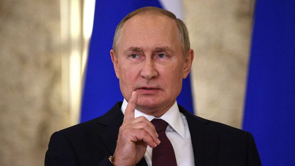 Vladimir Poutine : les propos choquants d’Olga Skabeyeva, sa “poupée de fer”, sur les obsèques d’Elizabeth II