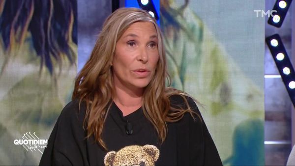 Zazie avec des cheveux blancs : la chanteuse révèle les remarques qu’elle a depuis son changement capillaire