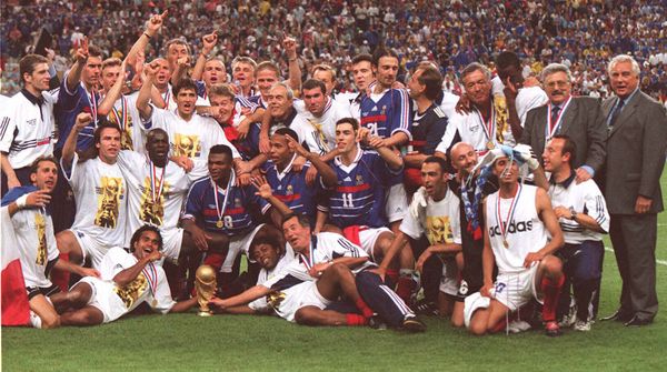 Zidane, Dugarry, Lizarazu, Henry… Que deviennent les champions du monde de football 1998 ?