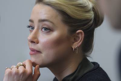 “Amber Heard vit désormais en Espagne sous un faux nom”