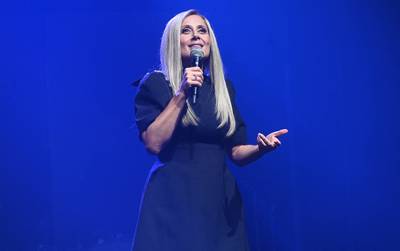 Lara Fabian raconte sa “pire cuite” sur un vol Ryanair