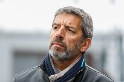 Michel Cymes guéri d’un cancer: pourquoi il a gardé le silence