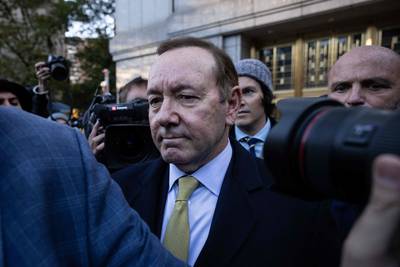 “Je n’ai jamais été sexuellement intéressée par lui”: Kevin Spacey jugé non coupable d’attouchements