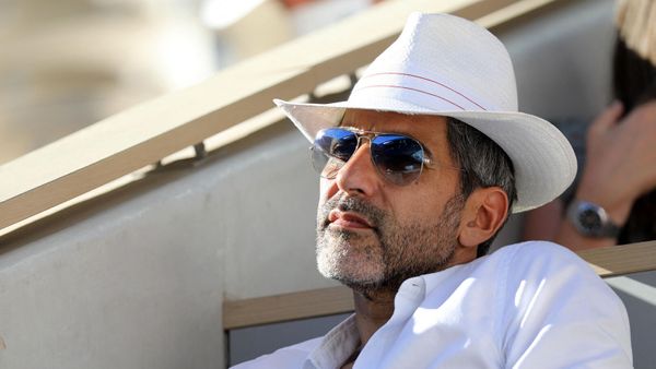 Ary Abittan : ces curieux propos qu’il aurait tenus à une jeune femme pour expliquer son empressement sexuel