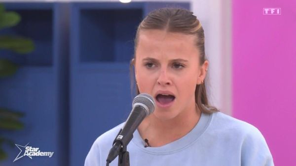 "Carla est bien ma nièce !" : une ancienne prof de la Star Academy répond sans détour à une rumeur