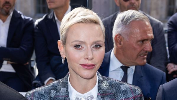Charlene de Monaco scintillante à la Fashion Week de Paris : sa nouvelle apparition remarquée chez Vuitton