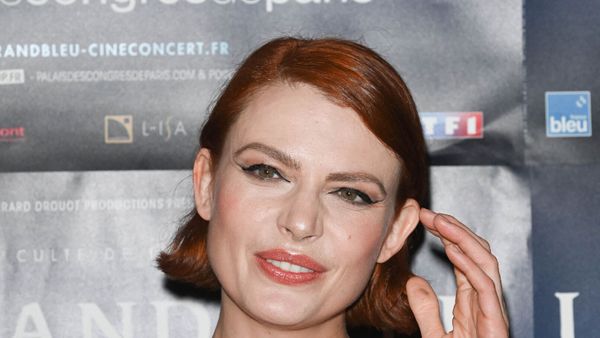 Elodie Frégé : traumatisée, elle balance sur les remarques blessantes d’une ex-prof de la Star Academy