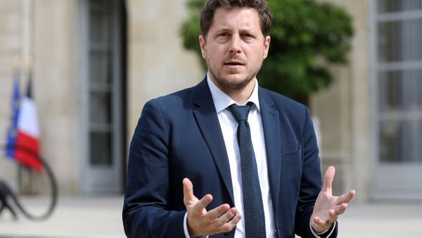 "Goudoue refoulée", infidélités, fausse couche… Le témoignage sidérant de l’ex-compagne de Julien Bayou 