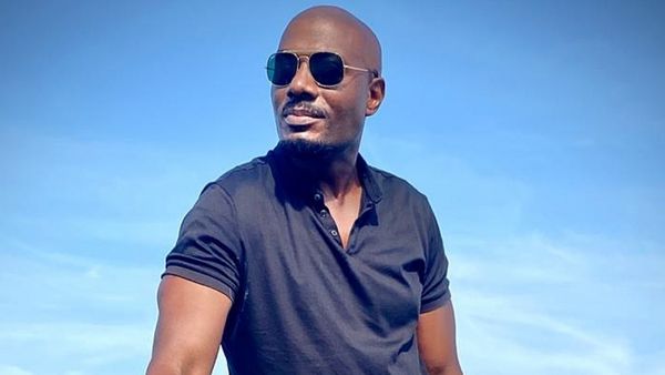 Harry Roselmack divorcé : il officialise sa nouvelle relation avec une jeune chanteuse