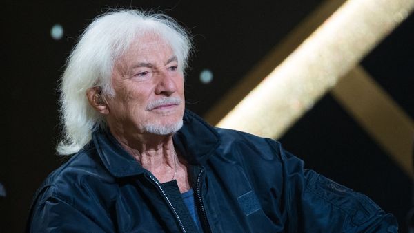 Hugues Aufray : ses terribles confidences sur le suicide de son frère