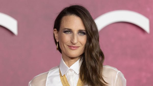 "Il était malade" : en larmes, Camille Cottin évoque la mort récente de son père