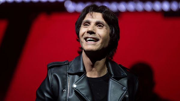 Jean-Luc Lahaye accusé de viols : "c’est son terrain de chasse", ses victimes présumées choquées par son nouveau projet