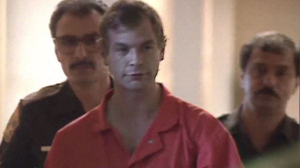 MAISONS DE L’HORREUR. Qu’est devenu l’appartement de Jeffrey Dahmer, théâtre de scènes innommables ?