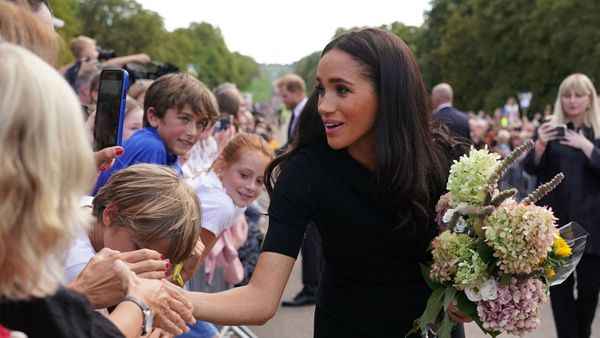 Meghan Markle : dans son nouveau podcast, elle critique vertement deux séries cultes pour une raison bien précise