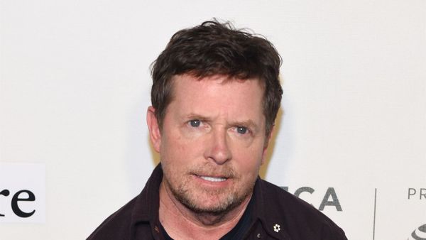 Michael J. Fox atteint de Parkinson : les images très émouvantes de ses retrouvailles avec Christopher Lloyd (vidéo)