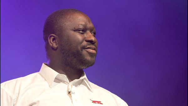 Mouss Diouf aurait eu 58 ans : que deviennent son fils et sa veuve, longtemps critiquée ?