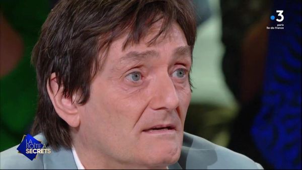 Pierre Palmade en larmes : Anne Sila fait craquer l’humoriste dans La Boîte à secrets