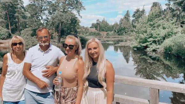 Un père apprend un diagnostic dévastateur après être tombé de son tabouret de bar en buvant une tasse de thé