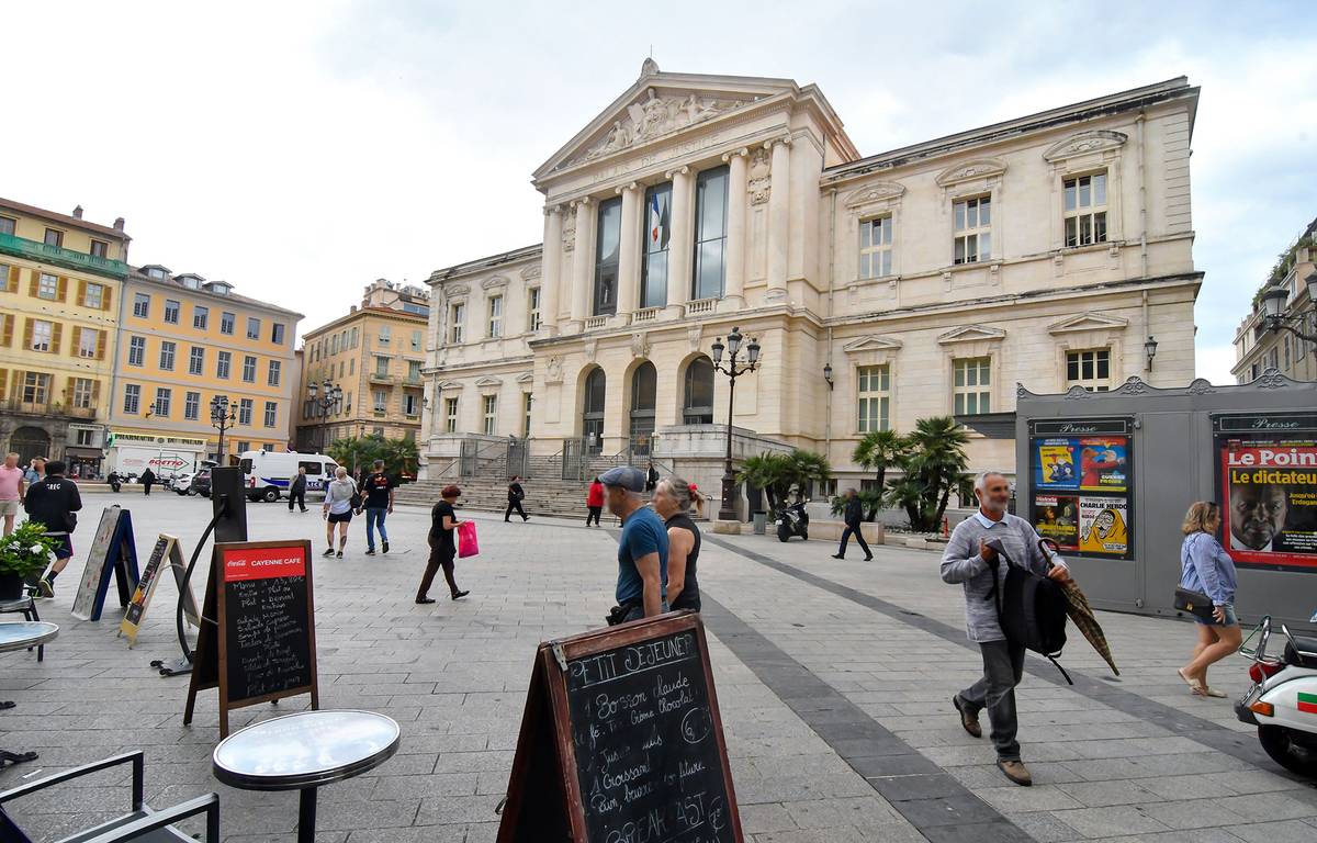 Nice : Le prévenu qui s’est enfui de son procès mardi s’est finalement rendu à la police