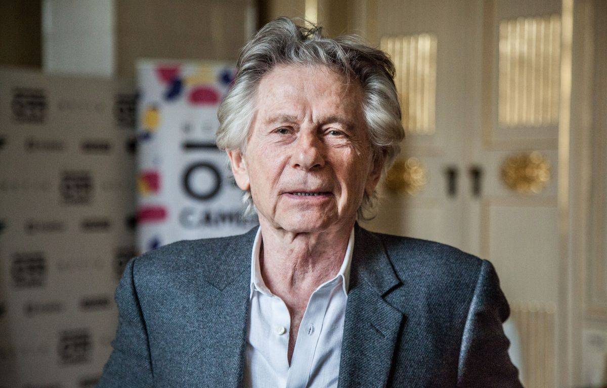 Affaire Polanski : Le réalisateur sera jugé en mars 2024 pour diffamation d’une femme qui l’accuse d’abus sexuels