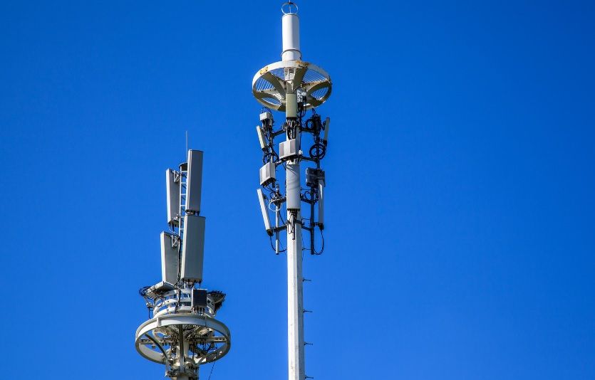 Haute-Garonne : Elles avaient incendié une antenne 5G et des radars, quatre personnes mises en examen