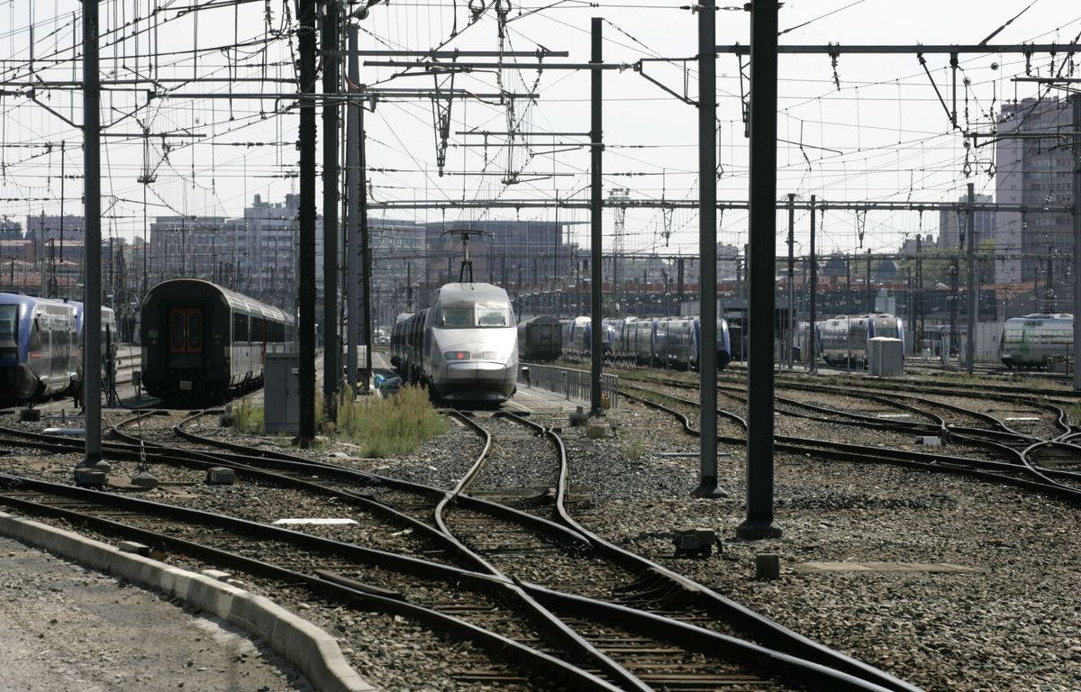 Var : Une jeune fille avec une trottinette meurt percutée par un TGV