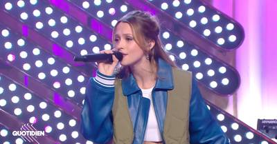 Angèle dénonce les “haters” dans sa nouvelle chanson… et s’attire une pluie de critiques