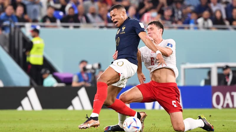 France-Danemark: la grossière faute de Christensen sur Mbappé qui aurait pu lui valoir carton rouge