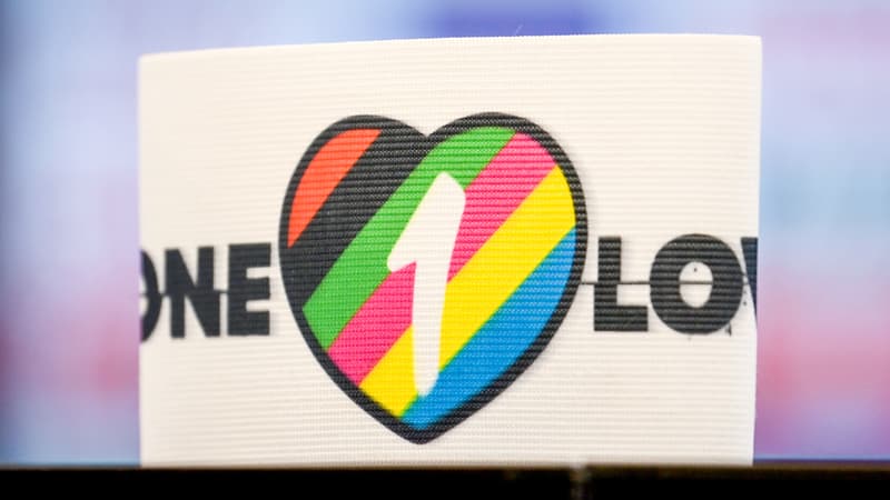 Coupe du monde 2022: la sécurité a ordonné à des supporters de jeter leur brassard One Love, malgré l’autorisation