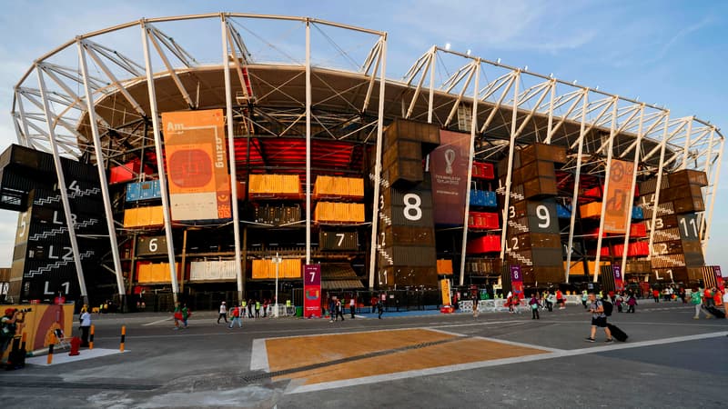 France-Danemark: des conteneurs démontables, pas de clim… Bienvenue dans l’éphémère stade 974