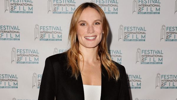 Ana Girardot : qui est son ex-compagnon, fils d’un célèbre homme politique français ?