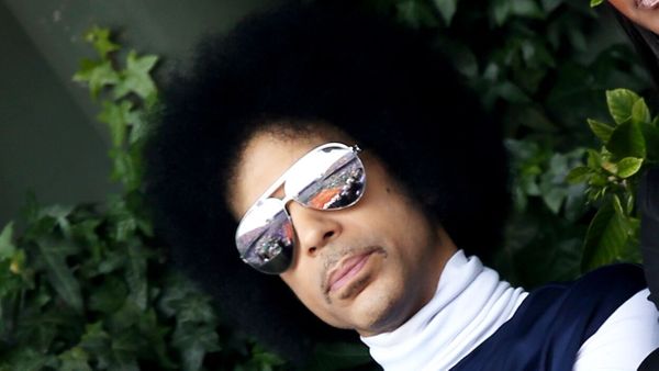 AUTOPSIES DE STARS. Prince, ce faux médicament du quotidien qui a causé sa mort 