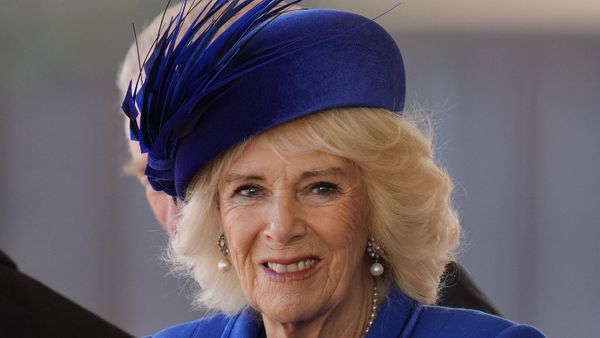 Camilla Parker Bowles : ce bijou extraordinaire d’Elizabeth II qu’elle portait lors du banquet de Buckingham Palace