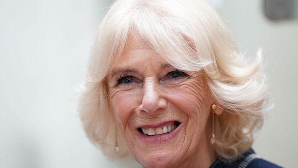 Camilla Parker-Bowles guest d’un célèbre show britannique pour les fêtes de Noël