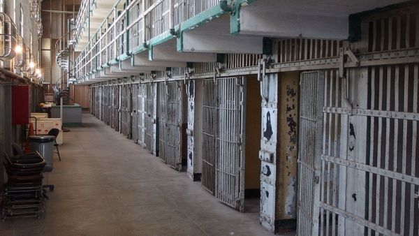 Ce moment très improbable partagé par Guy Georges et Emile Louis en prison