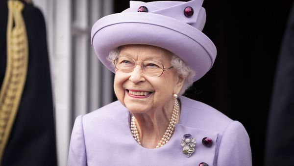 Elizabeth II : la cause véritable de sa mort remise en question ?