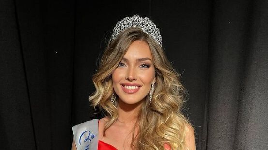 "J’ai eu une tumeur à 17 ans" : l’histoire poignante d’Agathe Cauet, candidate à Miss France 2023