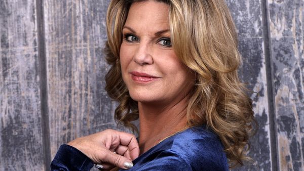 Jeane Manson : des jeux incestueux avec Richard Berry ? Ce rôle abject que lui attribue sa belle-fille Coline