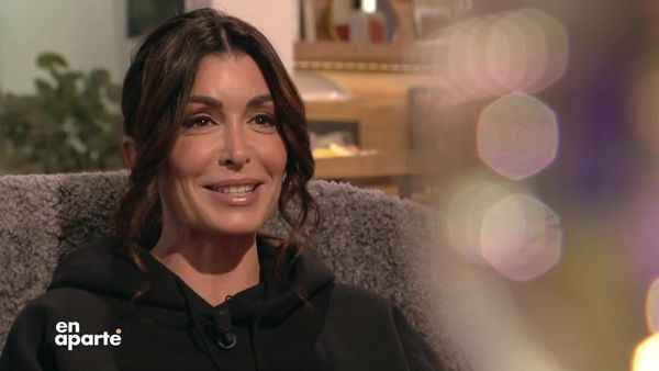 Jenifer : cette angoisse très étrange qu’elle a eue lors de son duo avec Johnny Hallyday