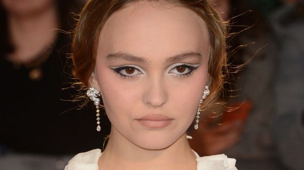 "Mon jardin secret de pensées" : Lily-Rose Depp explique pourquoi elle n’est pas intervenue pendant le procès de son père
