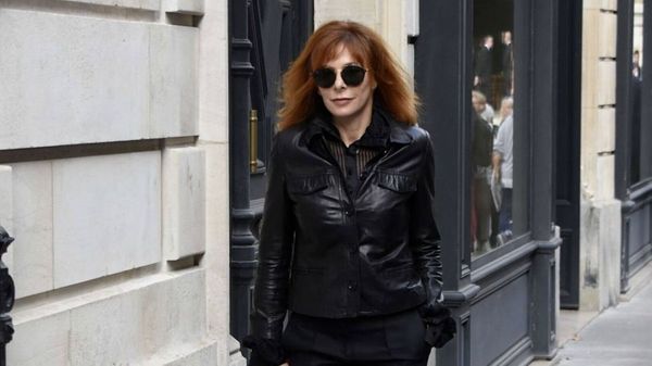 Mylène Farmer : "Ils se voient", cette personnalité qui fait partie de ses rares proches