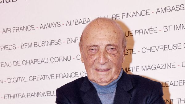 "Soudain, Johnny eut une crise…" : Jacques Séguéla raconte un moment lunaire avec Johnny Hallyday