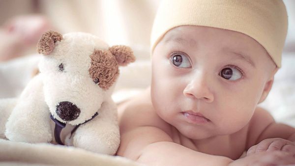 Un bébé d’un an en sursis, contraint de subir une opération spectaculaire et effrayante