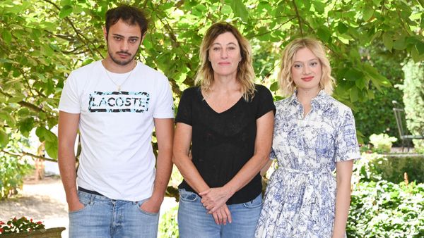 Valéria Bruni-Tedeschi "stupéfaite" : son compagnon Sofiane Bennacer accusé de viols, elle brise le silence