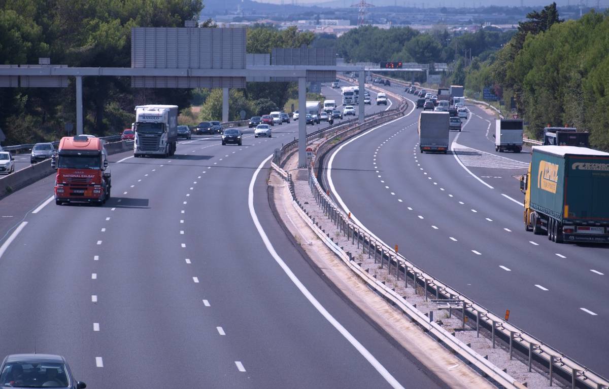 Gard : Un « danger public » à fond, sans permis et sous l’emprise de stupéfiants sur l’autoroute