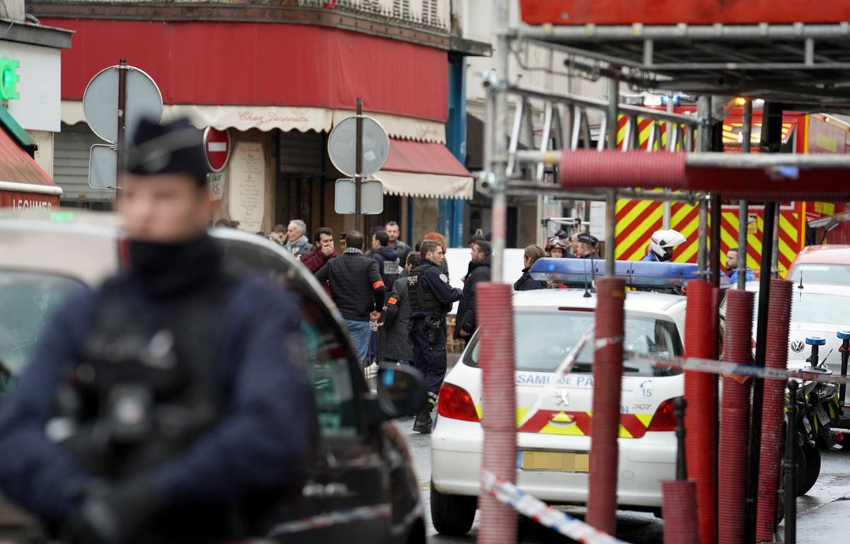 Attaque raciste contre des Kurdes : William M. également au centre de l’enquête sur un raid dans un camp de migrants